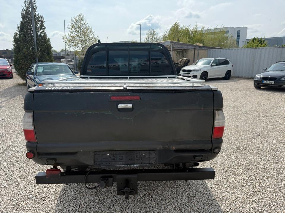 Mitsubishi L200 2.5 TD 4X4 пробіг: 270403 рік: März 2002 Diesel потужність:116 PS коробка: Manuell ціна: 4990 - Фото 4