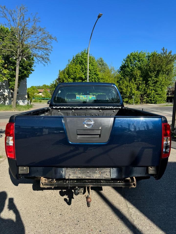 Nissan Navara Pickup King Cab XE 4X4 пробіг: 273798 рік: November 2010 Diesel потужність:190 PS коробка: Manuell ціна: 5500 - Фото 5