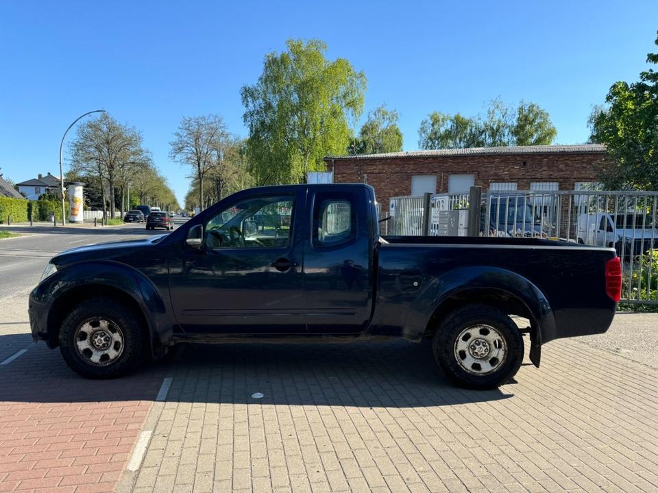 Nissan Navara Pickup King Cab XE 4X4 пробіг: 273798 рік: November 2010 Diesel потужність:190 PS коробка: Manuell ціна: 5500 - Фото 7