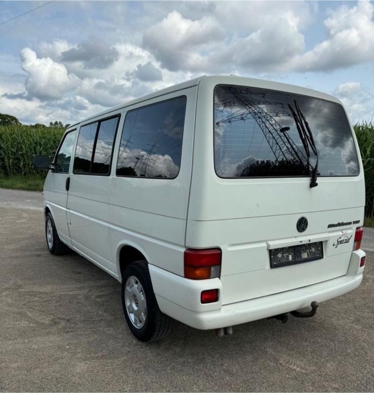 VW T4 MULTIVAN 2.5 Diesel пробіг: 415000 рік: März 1997 Diesel потужність:102 PS коробка: Manuell ціна: 3900 - Фото 1