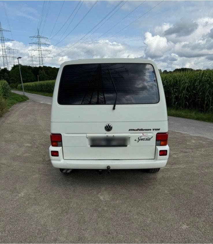 VW T4 MULTIVAN 2.5 Diesel пробіг: 415000 рік: März 1997 Diesel потужність:102 PS коробка: Manuell ціна: 3900 - Фото 3