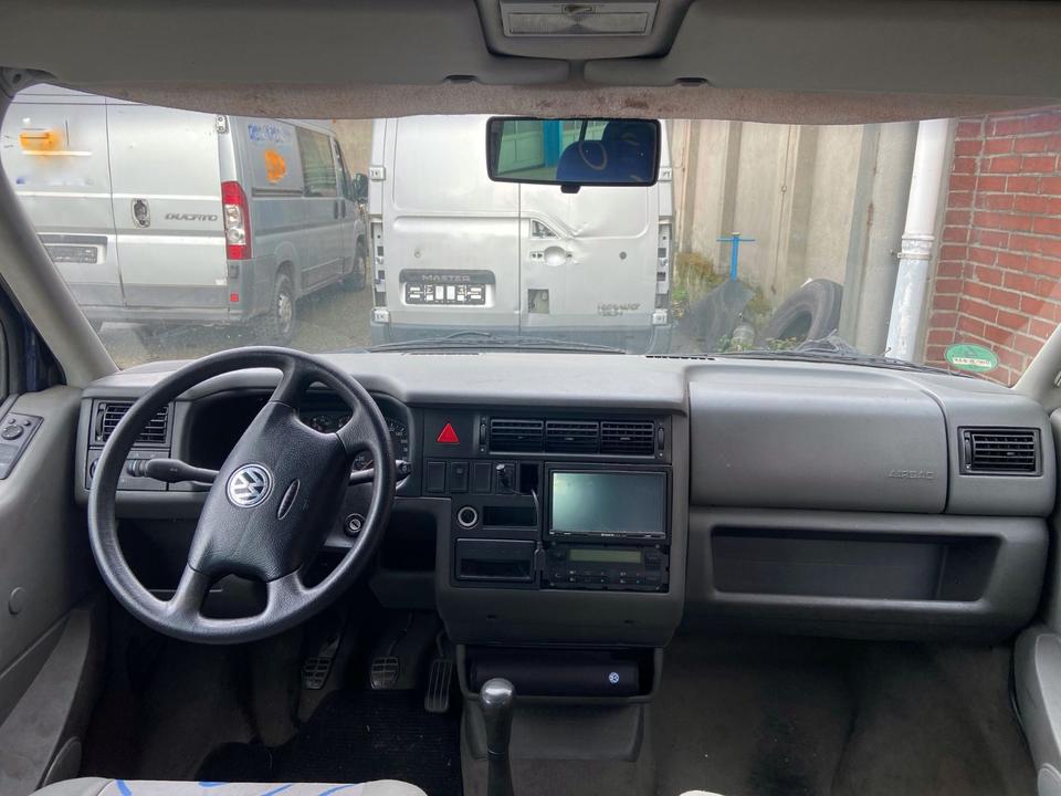  Купити бус Volkswagen T4 Multivan рік: Juni 1999 пробіг: 367029 потужність:102 PS Diesel коробка: Manuell ціна: 4000 - Фото 5