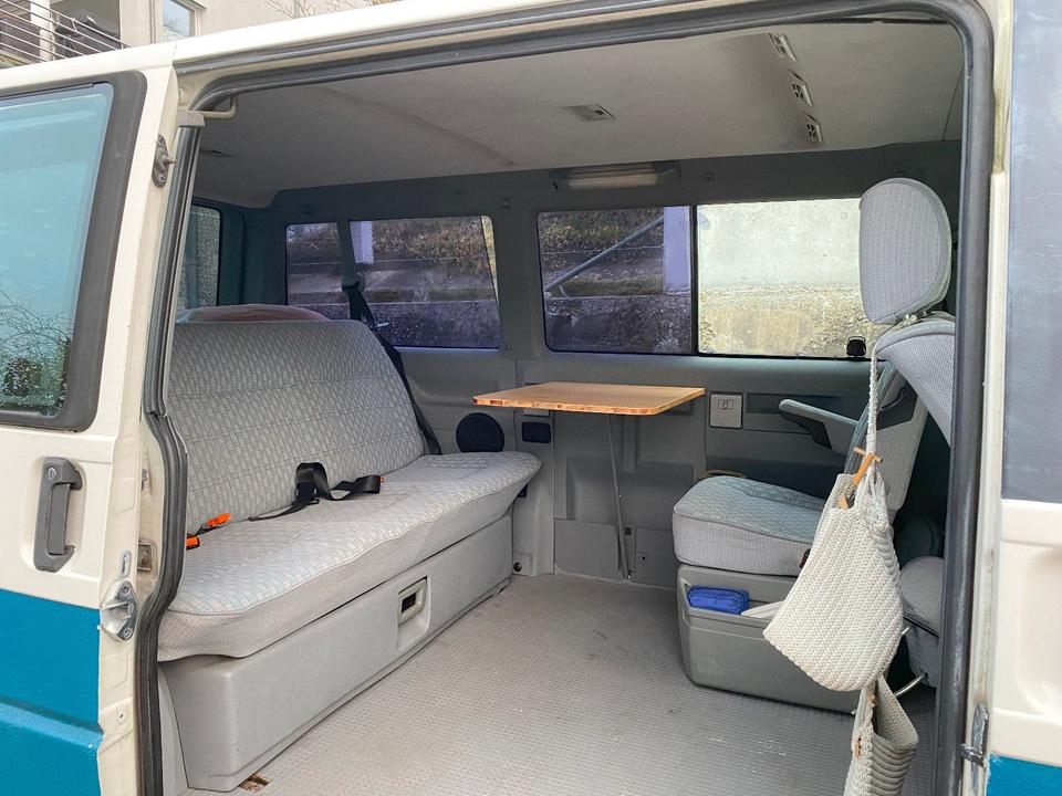 Вживане авто Volkswagen T4 Multivan mit Wohnmobilzulassung T4 пробіг: 354000 рік: März 1995 Diesel коробка: Manuell потужність:77 PS ціна: 2500 - Фото 2