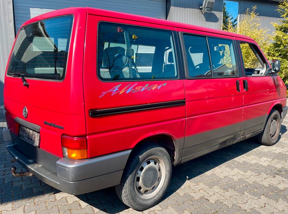 VW T4 Multivan 1,9 td  пробіг: 299213 рік: Juli 1994 Diesel потужність:67 PS коробка: Manuell ціна: 3950 - Фото 1