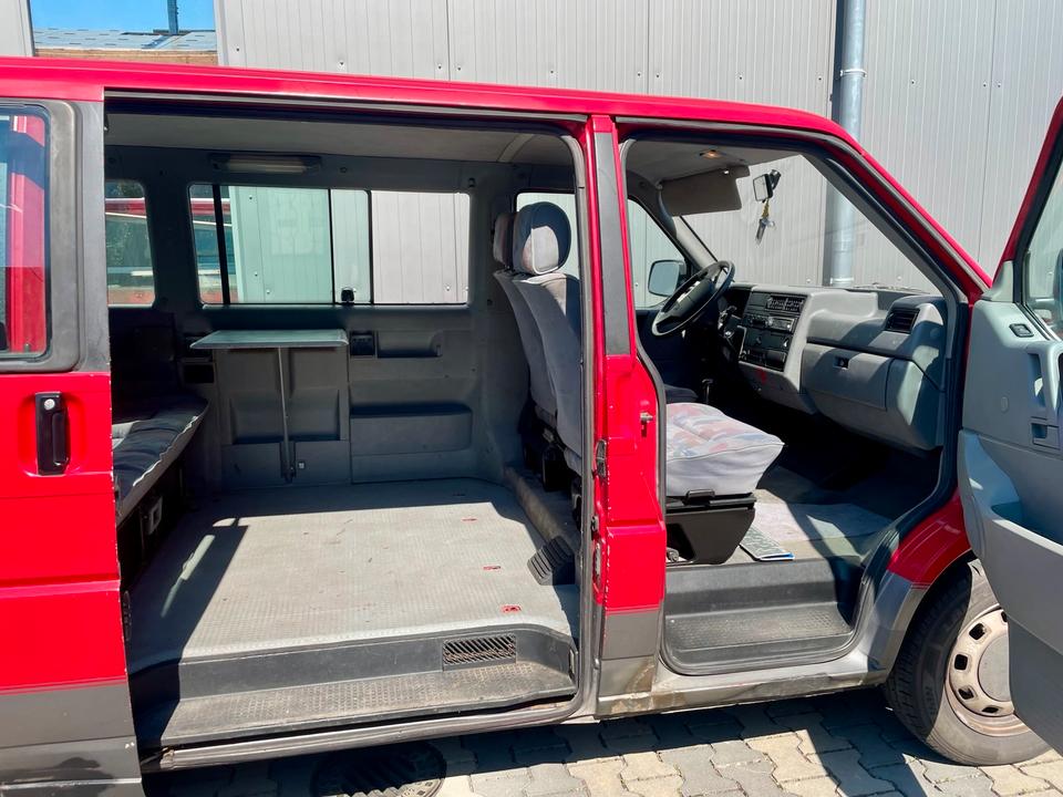 VW T4 Multivan 1,9 td  пробіг: 299213 рік: Juli 1994 Diesel потужність:67 PS коробка: Manuell ціна: 3950 - Фото 12