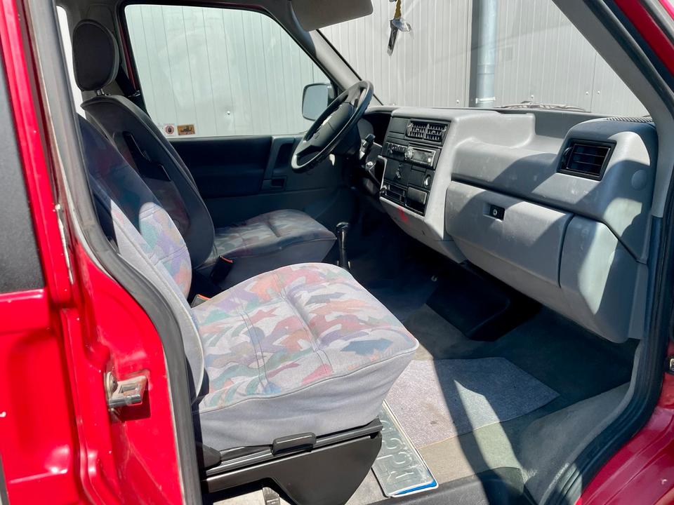 VW T4 Multivan 1,9 td  пробіг: 299213 рік: Juli 1994 Diesel потужність:67 PS коробка: Manuell ціна: 3950 - Фото 14