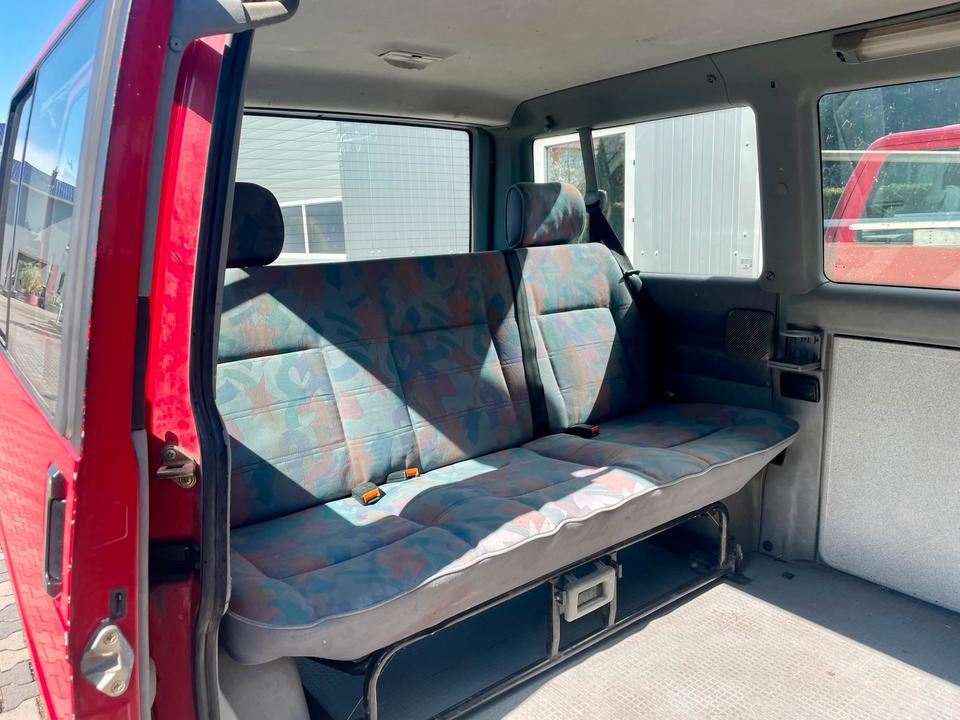 VW T4 Multivan 1,9 td  пробіг: 299213 рік: Juli 1994 Diesel потужність:67 PS коробка: Manuell ціна: 3950 - Фото 17