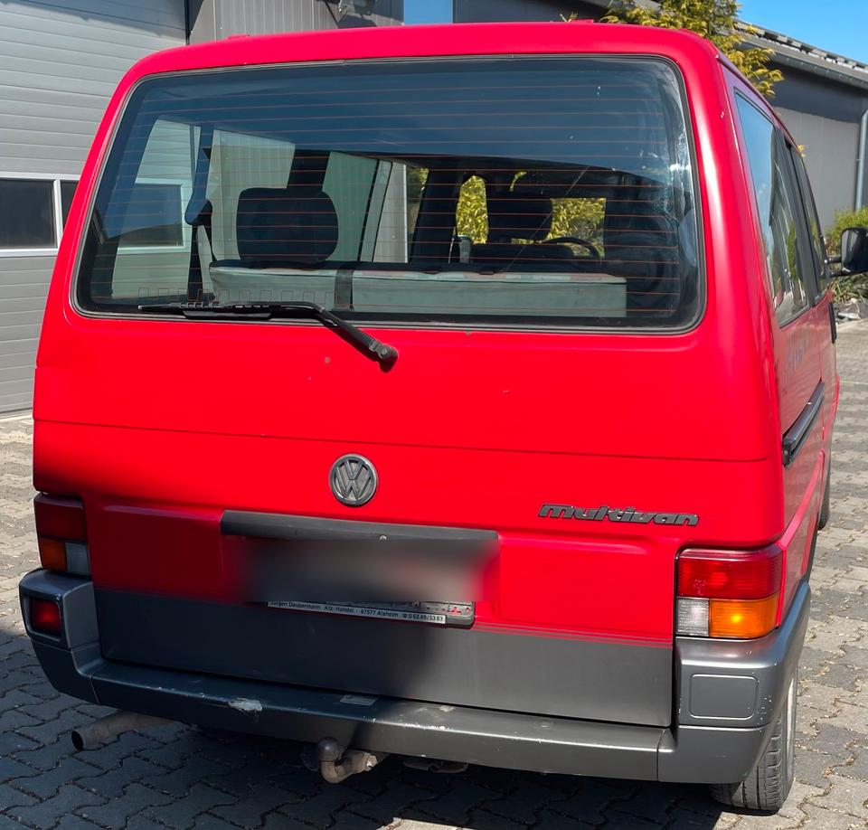 VW T4 Multivan 1,9 td  пробіг: 299213 рік: Juli 1994 Diesel потужність:67 PS коробка: Manuell ціна: 3950 - Фото 3