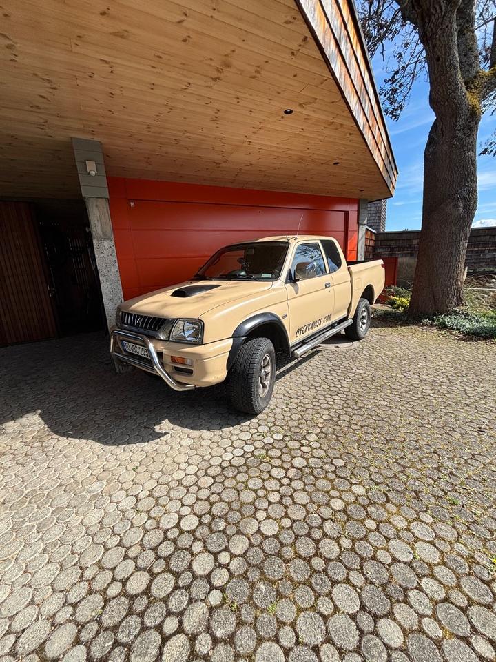 Mitsubishi L200 пробіг: 149000 рік: September 2001 Diesel потужність:100 PS коробка: Manuell ціна: 5800 - Фото 0