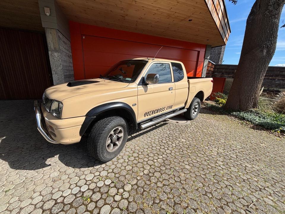 Mitsubishi L200 пробіг: 149000 рік: September 2001 Diesel потужність:100 PS коробка: Manuell ціна: 5800 - Фото 2