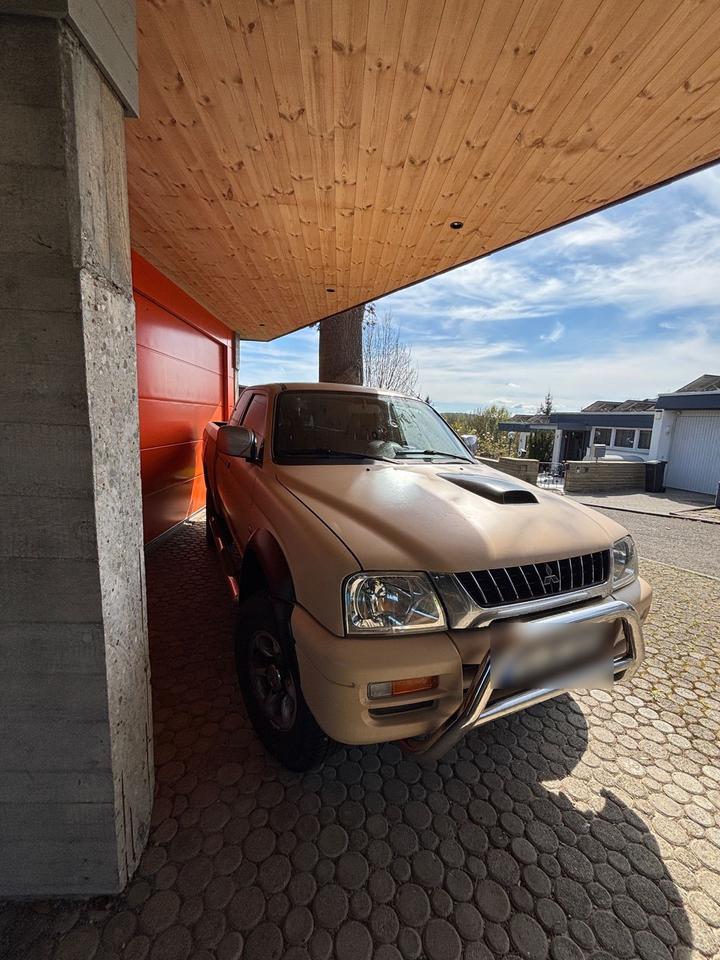 Mitsubishi L200 пробіг: 149000 рік: September 2001 Diesel потужність:100 PS коробка: Manuell ціна: 5800 - Фото 7