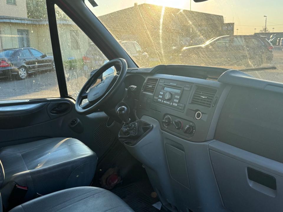 Ford Transit Pritsche FT 350 M  пробіг: 191000 рік: Juni 2011 Diesel потужність:140 PS Andere Fahrzeugtypen ціна: 5990 - Фото 5