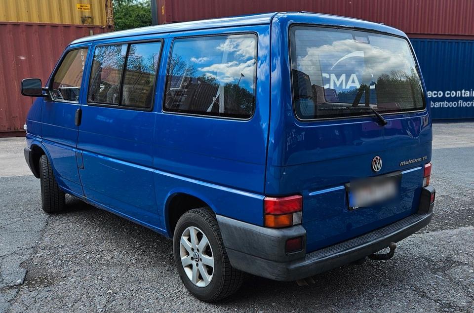 Вживате авто бус Volkswagen T4 Multivan 2,5 TDI пробіг: 510000 рік: Januar 1999 Diesel потужність:88 PS коробка: Manuell ціна: 3950 - Фото 3