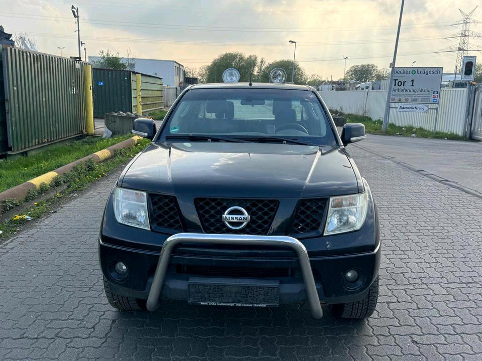 Nissan Navara 4x4  пробіг: 390000 рік: November 2007 Diesel потужність:171 PS коробка: Manuell ціна: 4700 - Фото 2