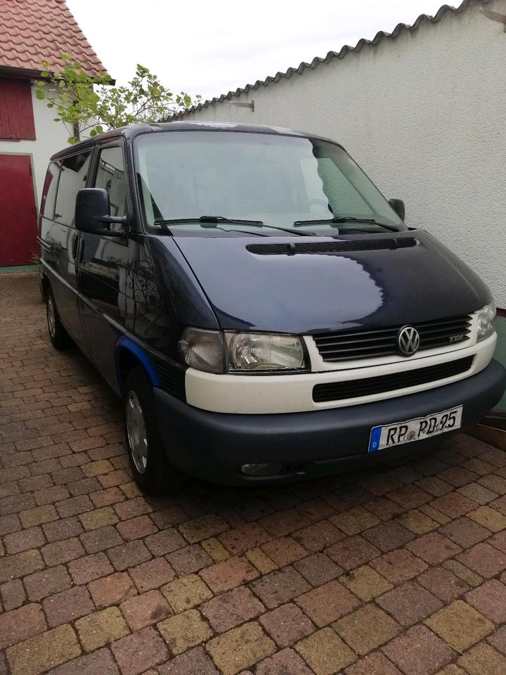 Авто з Европи t4 acv 2.5 tdi multivan vw пробіг: 390000 рік: August 1996 Diesel потужність:102 PS коробка: Manuell ціна: 3600 - Фото 8