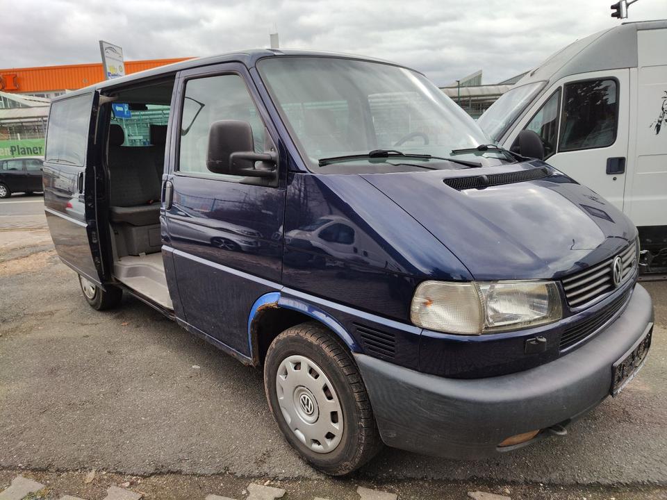 Volkswagen T4 Multivan 2,5 TDI 102 Kw. пробіг: 403974 рік: Februar 1999 Diesel потужність:102 PS коробка: Manuell ціна: 2990 - Фото 2