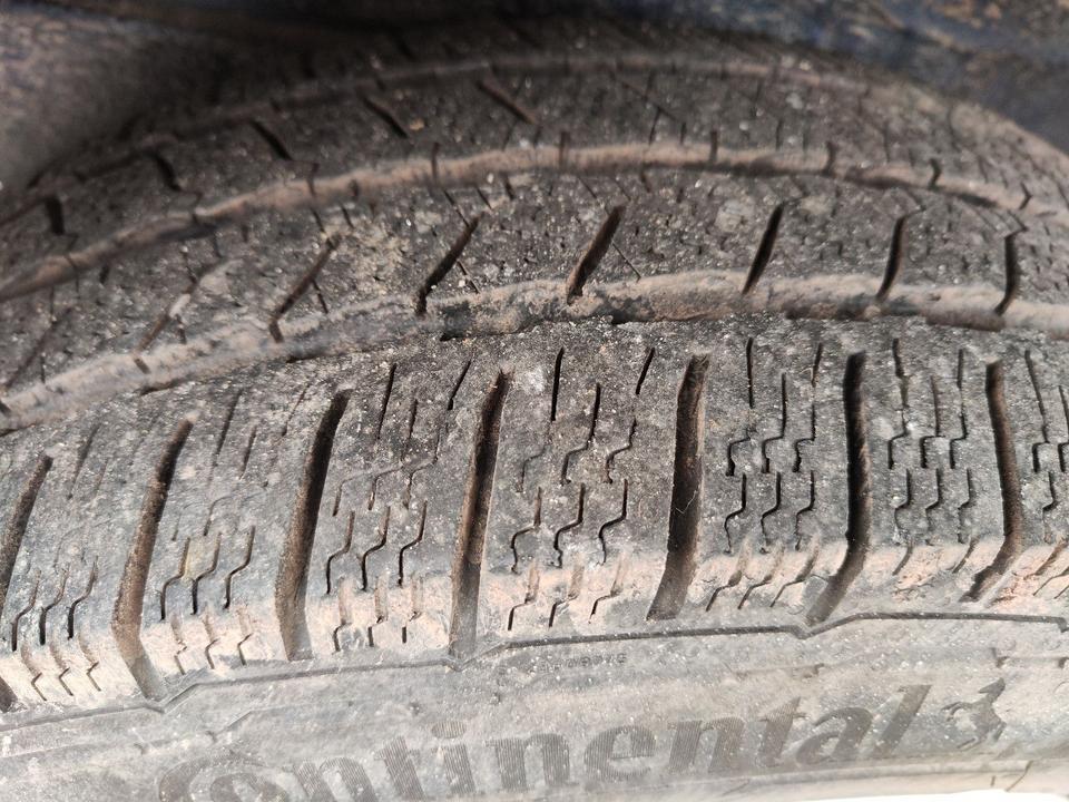Volkswagen T4 Multivan 2,5 TDI 102 Kw. пробіг: 403974 рік: Februar 1999 Diesel потужність:102 PS коробка: Manuell ціна: 2990 - Фото 5