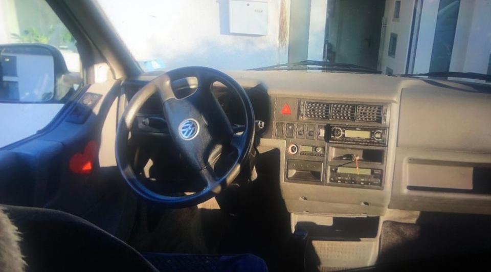 Volkswagen T4 Multivan 2,5 TDI пробіг: 335000 рік: Januar 2000 Diesel потужність:102 PS коробка: Manuell ціна: 3500 - Фото 6