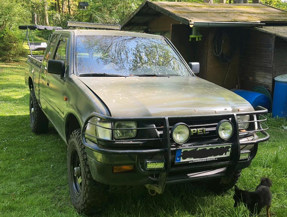 Opel Campo Sportscap 4x4 пробіг: 276000 рік: Oktober 2000 Diesel потужність:109 PS коробка: Manuell ціна: 3699 - Фото 1