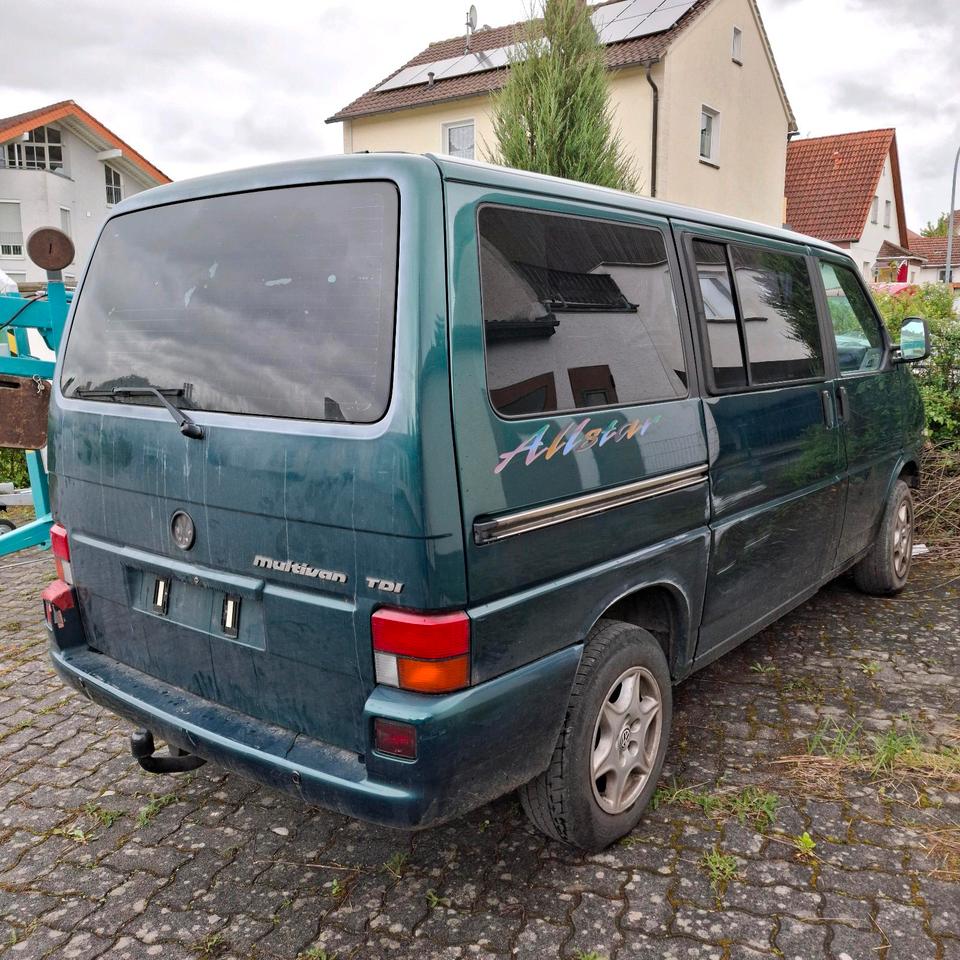 VW T4 Multivan Allstar ACV 2.5 TDI  пробіг: 430000 рік: Juli 1997 Diesel потужність:102 PS коробка: Manuell ціна: 2990 - Фото 2