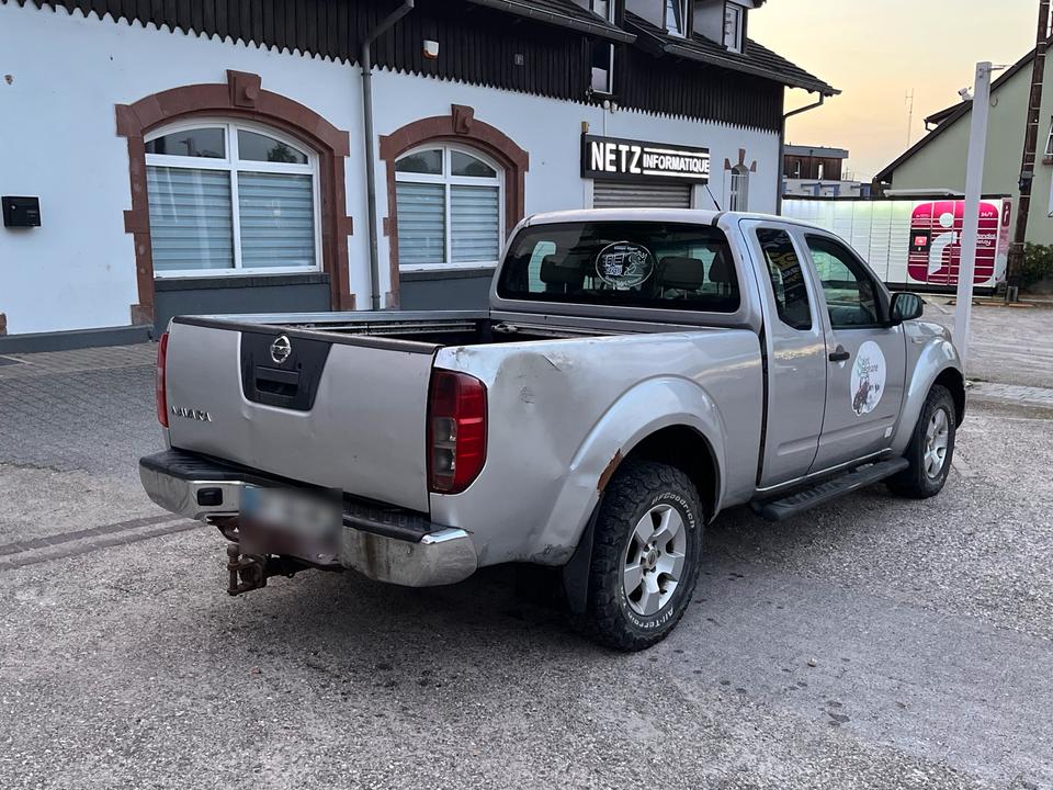 Nissan Navara Pickup Kingcab 4X4 2.5 dci 174ps пробіг: 251000 рік: Januar 2006 Diesel коробка: Manuell коробка: Manuell ціна: 4700 - Фото 3