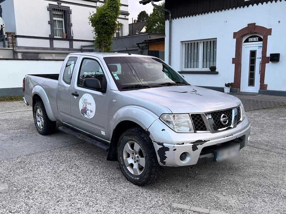 Nissan Navara Pickup пробіг: 251000 рік: Januar 2006 потужність:174 PS коробка: Manuell ціна: 4200 - Фото 1