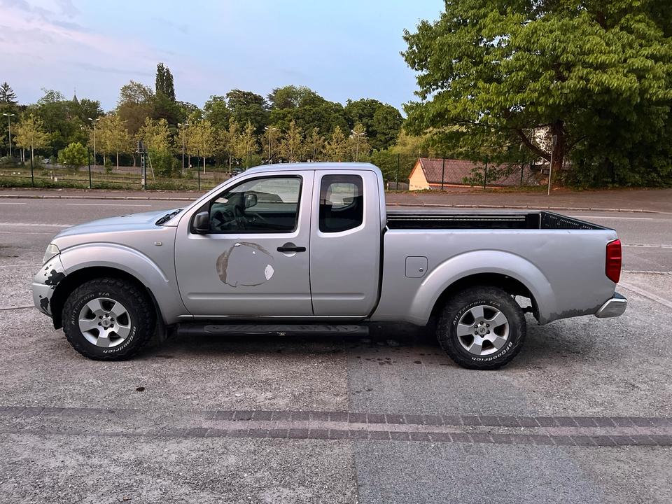 Nissan Navara Pickup пробіг: 251000 рік: Januar 2006 потужність:174 PS коробка: Manuell ціна: 4200 - Фото 4