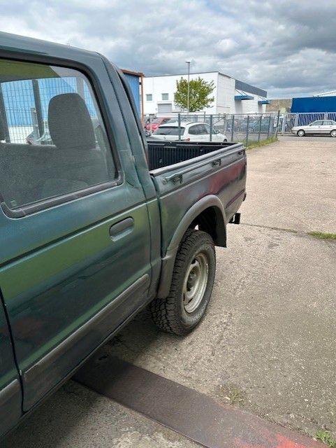 Ford Ranger Doppelkabine 4X4  пробіг: 222853 рік: Juli 2006 Diesel потужність:109 PS коробка: Manuell ціна: 2990 - Фото 4