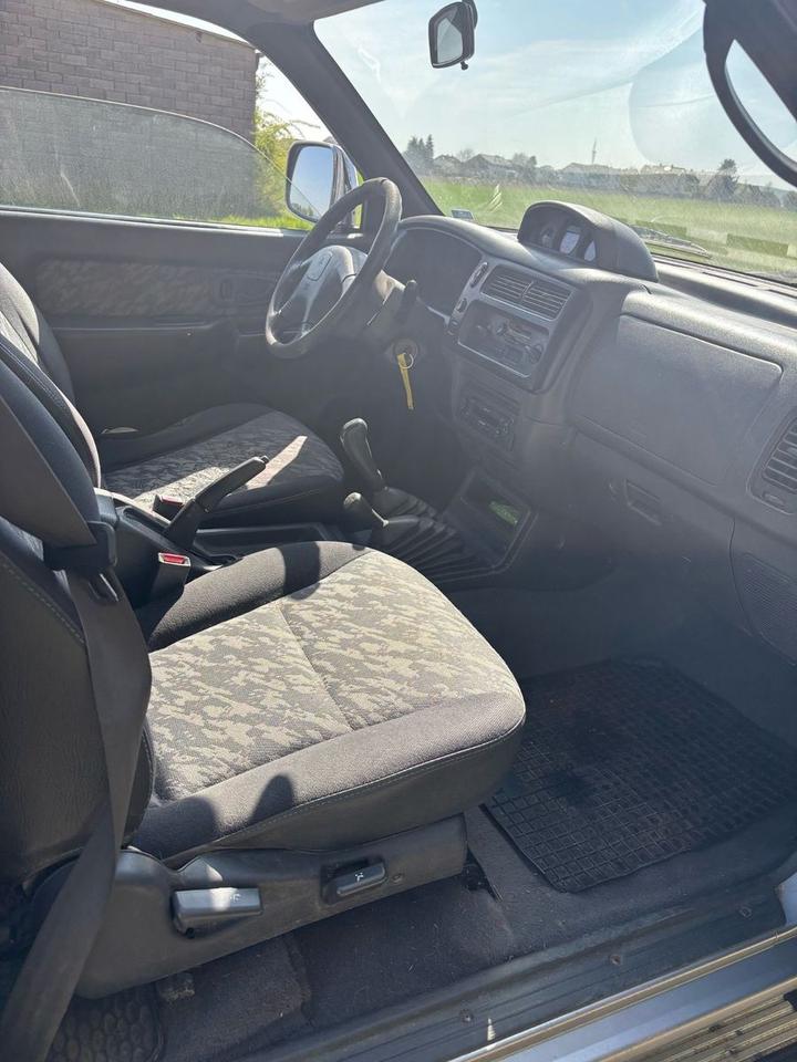 Mitsubishi L200 L-Reihe пробіг: 150000 рік: Januar 2002 Diesel потужність:99 PS коробка: Manuell ціна: 4499 - Фото 10