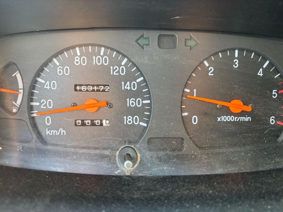 Mitsubishi L200 L-Reihe пробіг: 150000 рік: Januar 2002 Diesel потужність:99 PS коробка: Manuell ціна: 4499 - Фото 3