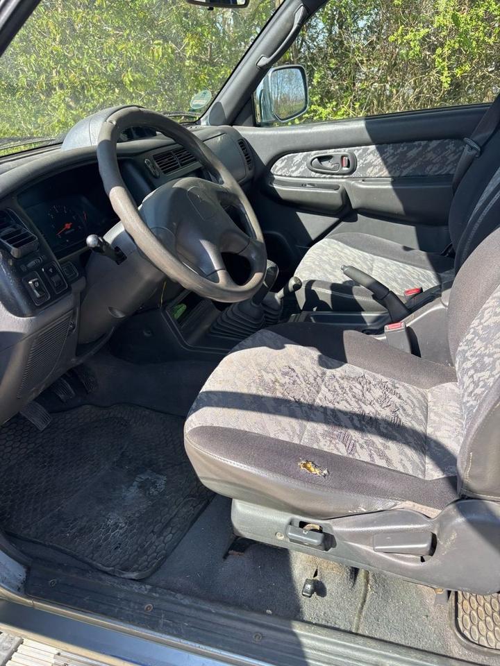 Mitsubishi L200 L-Reihe пробіг: 150000 рік: Januar 2002 Diesel потужність:99 PS коробка: Manuell ціна: 4499 - Фото 4