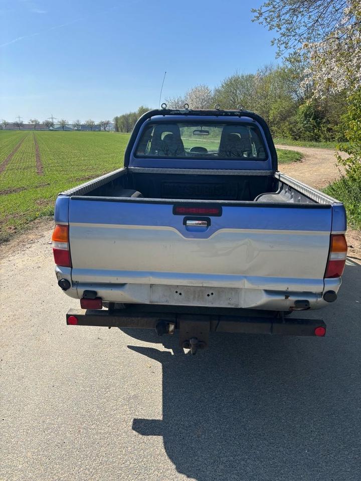 Mitsubishi L200 L-Reihe пробіг: 150000 рік: Januar 2002 Diesel потужність:99 PS коробка: Manuell ціна: 4499 - Фото 7
