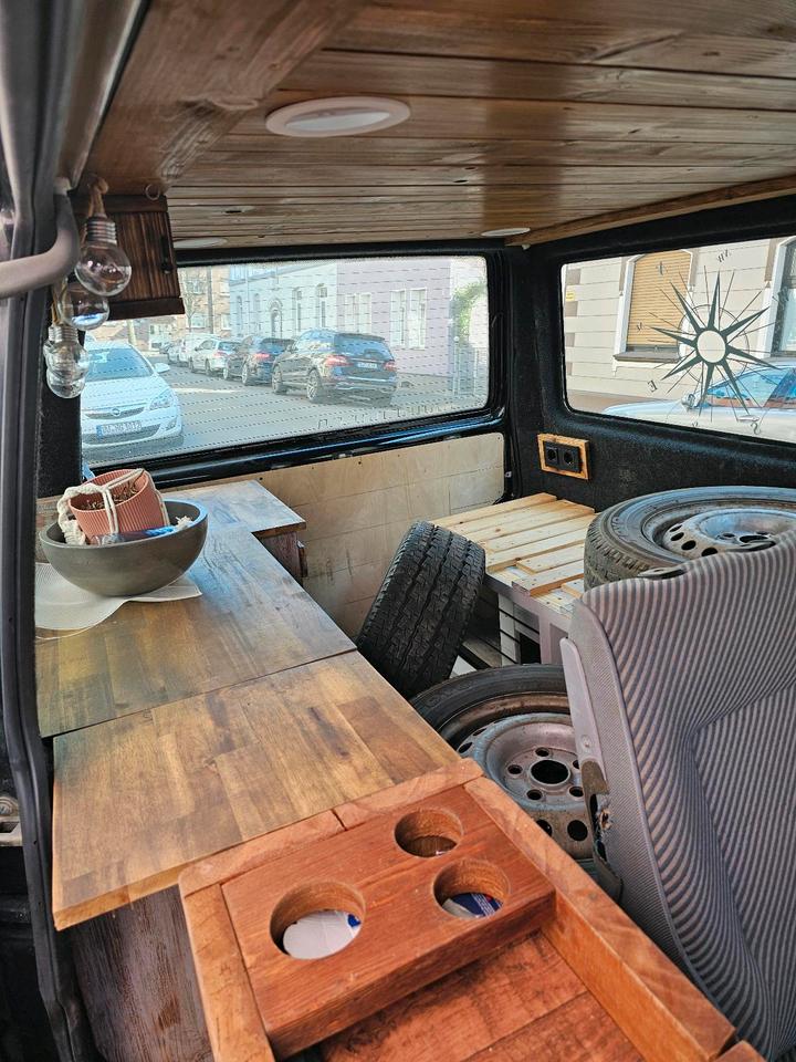 VW T4 Multivan Camper 2,5 Tdi Diesel пробіг: 264990 рік: Juni 1996 Diesel коробка: Manuell ціна: 2990 - Фото 13