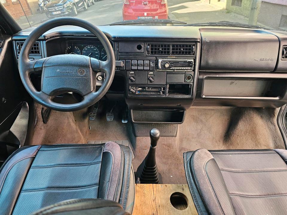 VW T4 Multivan Camper 2,5 Tdi Diesel пробіг: 264990 рік: Juni 1996 Diesel коробка: Manuell ціна: 2990 - Фото 19