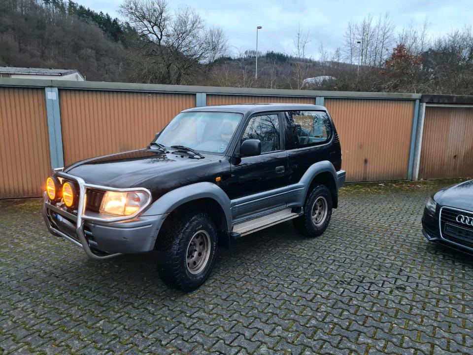 Toyota Land Cruiser KZJ 90 пробіг: 425000 рік: September 1996 Diesel потужність:125 PS коробка: Manuell ціна: 6000 - Фото 3