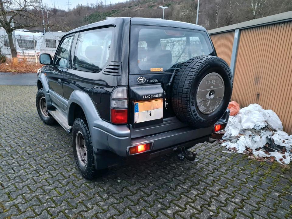 Toyota Land Cruiser KZJ 90 пробіг: 425000 рік: September 1996 Diesel потужність:125 PS коробка: Manuell ціна: 6000 - Фото 4