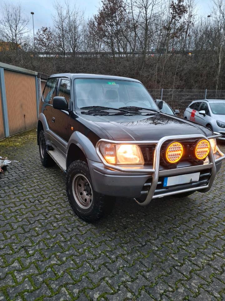 Toyota Land Cruiser KZJ 90 пробіг: 425000 рік: September 1996 Diesel потужність:125 PS коробка: Manuell ціна: 6000 - Фото 6