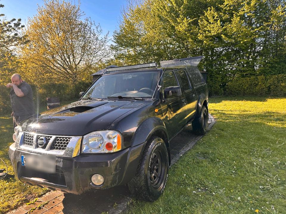 Nissan Navara D 22  пробіг: 178000 рік: Januar 2004 Diesel потужність:133 PS коробка: Manuell ціна: 4500 - Фото 0