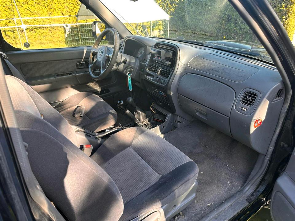 Nissan Navara D 22  пробіг: 178000 рік: Januar 2004 Diesel потужність:133 PS коробка: Manuell ціна: 4500 - Фото 9