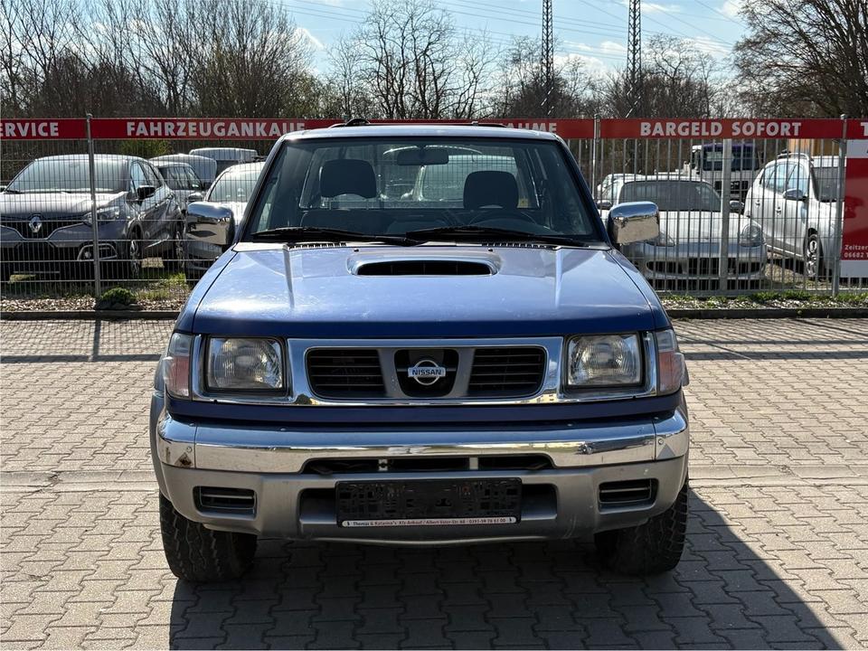 Nissan Pickup 4x4 пробіг: 180000 рік: August 2001 Diesel коробка: Manuell ціна: 3500 - Фото 0