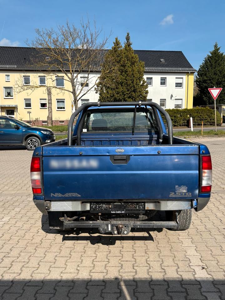 Nissan Pickup 4x4 пробіг: 180000 рік: August 2001 Diesel коробка: Manuell ціна: 3500 - Фото 5