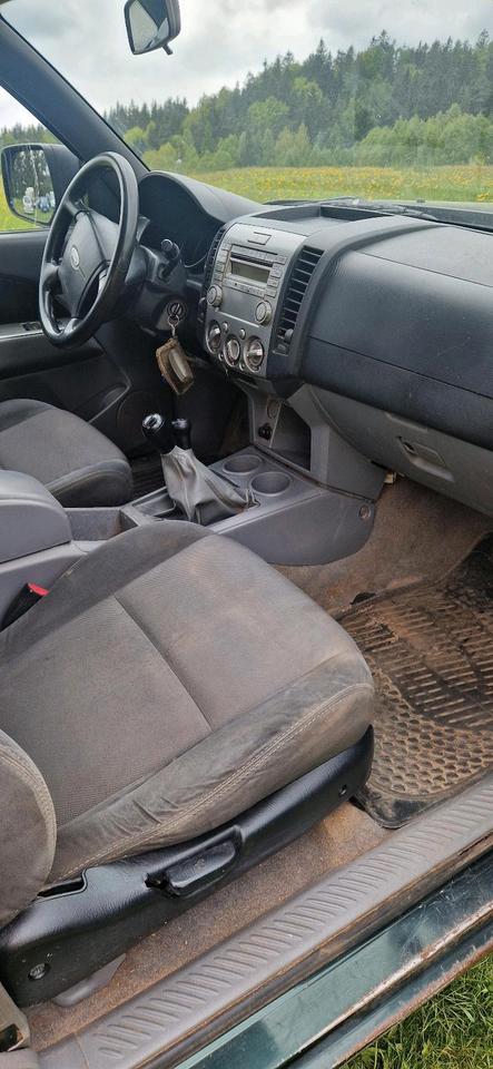 Ford Ranger пробіг: 235000 рік: März 2011 Diesel потужність:143 PS коробка: Manuell ціна: 4450 - Фото 6