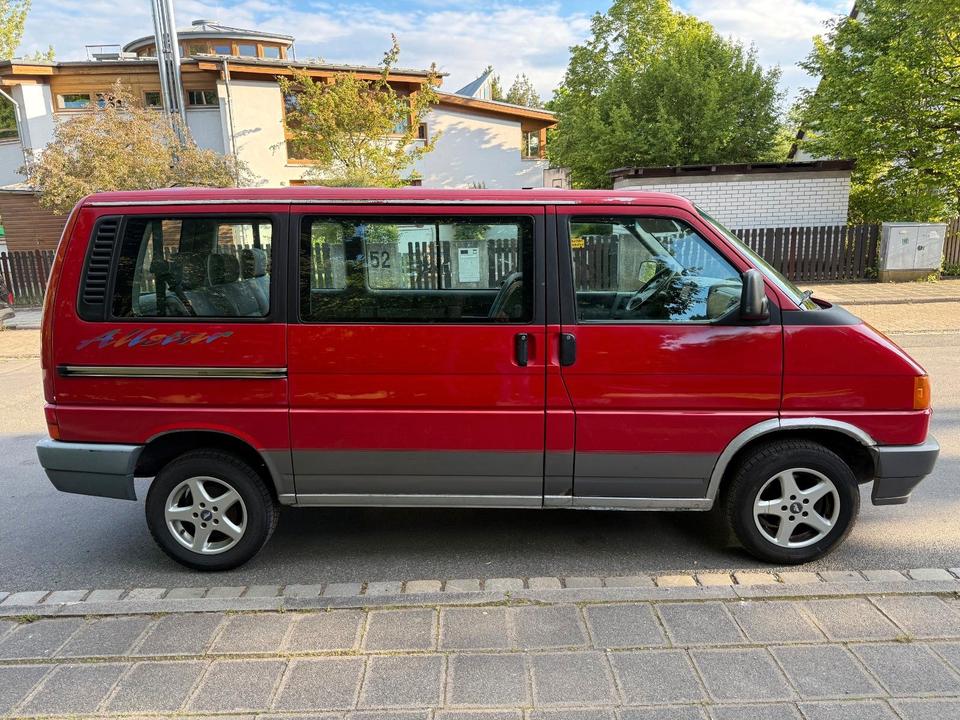 Volkswagen T4 Multivan 1.9  пробіг: 370000 рік: März 1995 Diesel потужність:68 PS коробка: Manuell ціна: 3500 - Фото 4