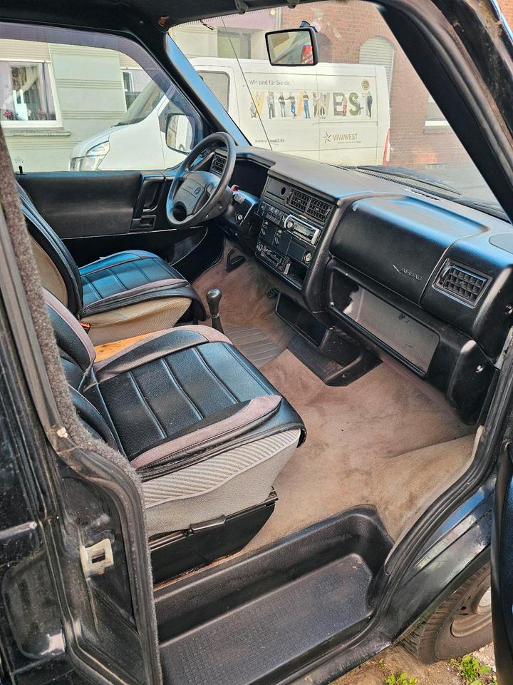 VW T4 Multivan Camper 2,4 Diesel пробіг: 264990 рік: Juni 1996 Diesel коробка: Manuell ціна: 2990 - Фото 10