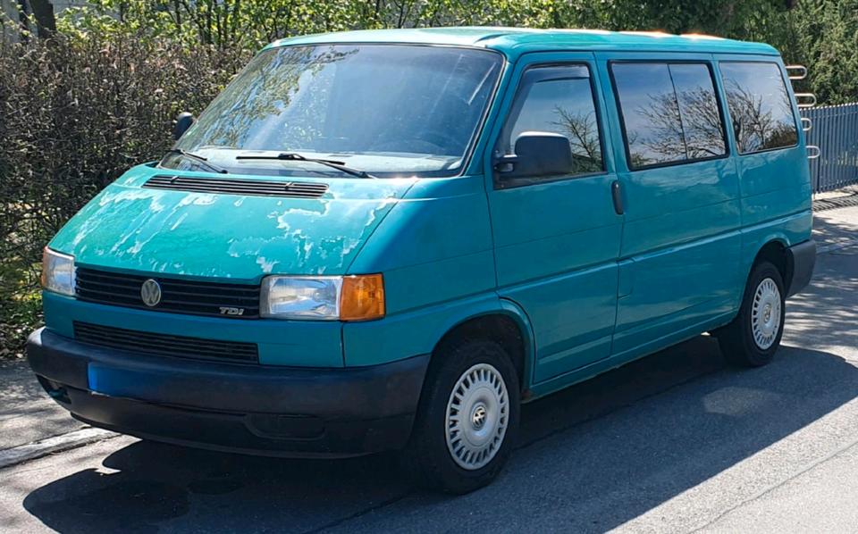 VW T4 2.5l TDI Multivan Transporter пробіг: 290000 рік: März 2003 Diesel потужність:102 PS коробка: Manuell ціна: 3500 - Фото 1