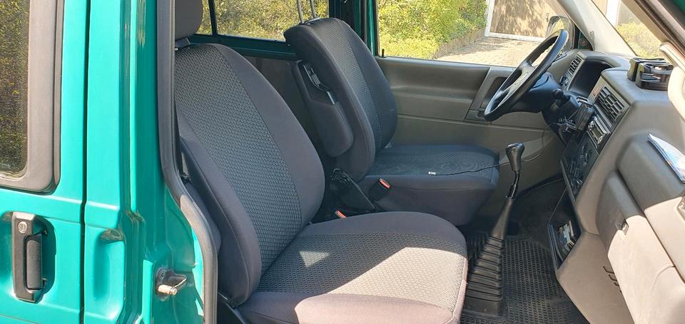VW T4 2.5l TDI Multivan Transporter пробіг: 290000 рік: März 2003 Diesel потужність:102 PS коробка: Manuell ціна: 3500 - Фото 10