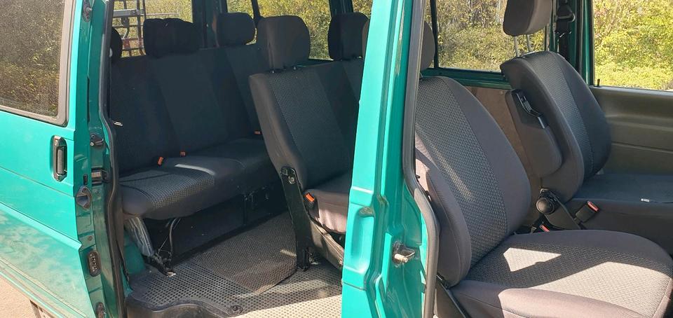 VW T4 2.5l TDI Multivan Transporter пробіг: 290000 рік: März 2003 Diesel потужність:102 PS коробка: Manuell ціна: 3500 - Фото 11