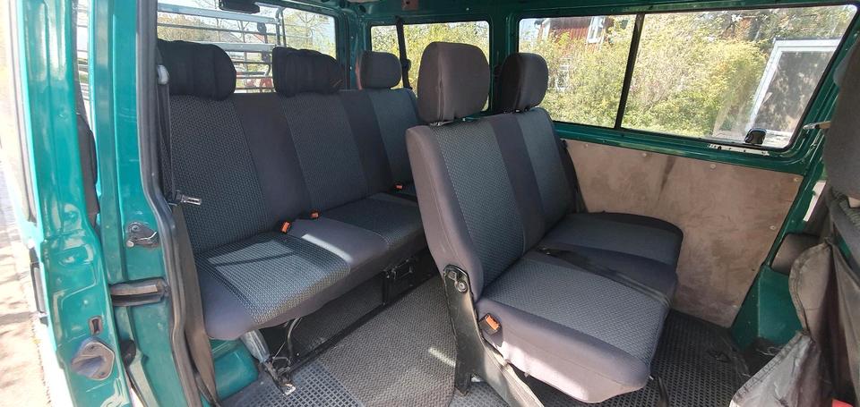 VW T4 2.5l TDI Multivan Transporter пробіг: 290000 рік: März 2003 Diesel потужність:102 PS коробка: Manuell ціна: 3500 - Фото 12