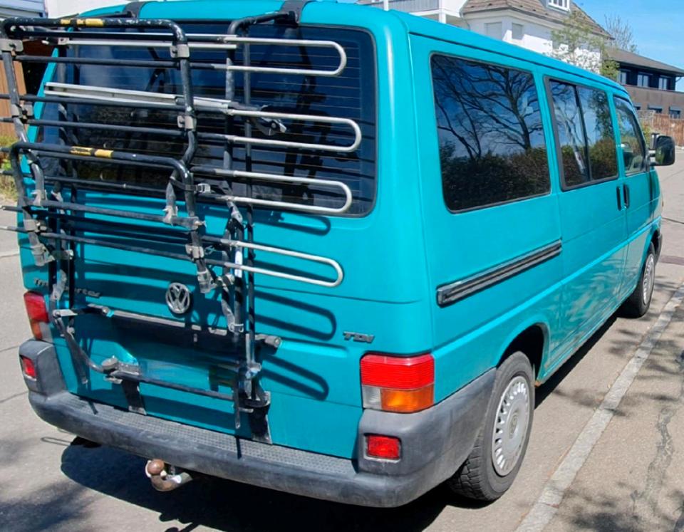VW T4 2.5l TDI Multivan Transporter пробіг: 290000 рік: März 2003 Diesel потужність:102 PS коробка: Manuell ціна: 3500 - Фото 2