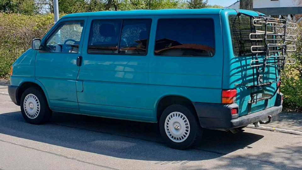 VW T4 2.5l TDI Multivan Transporter пробіг: 290000 рік: März 2003 Diesel потужність:102 PS коробка: Manuell ціна: 3500 - Фото 3